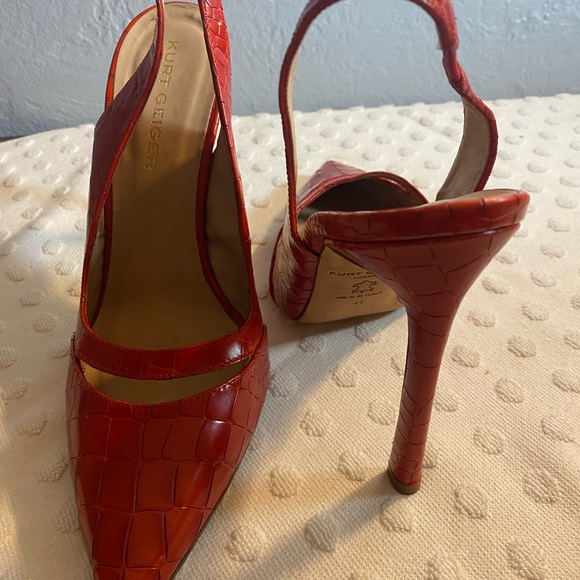 KURT GEIGER Red Croc Embossed Sling Back Heel - Picture 15 of 16
